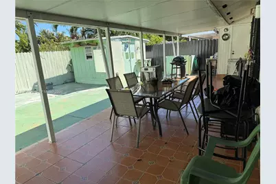 4445 SW 136th Pl, Miami, FL 33175 - Photo 15