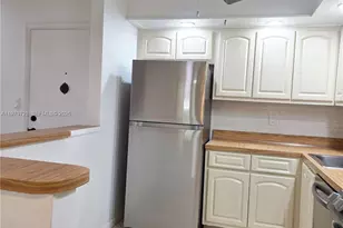 9842 Belfort Circle, Tamarac, FL 33321 - Photo 11