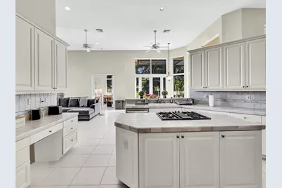 2756 Meadowood Dr #2756, Weston, FL 33332 - Photo 57