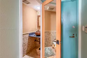 520 Brickell Key Dr, Miami, FL 33131 - Photo 7