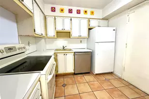 1658 Bay Rd, Miami Beach, FL 33139 - Photo 3