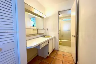 1658 Bay Rd, Miami Beach, FL 33139 - Photo 19