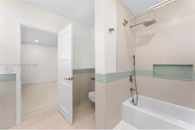 1525 Diplomat Pkwy, Hollywood, FL 33019 - Photo 19