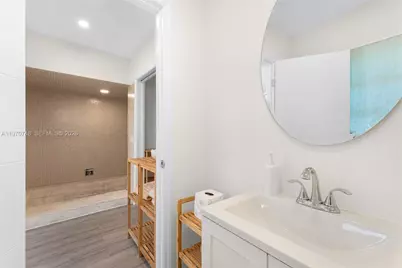 1525 Diplomat Pkwy, Hollywood, FL 33019 - Photo 27