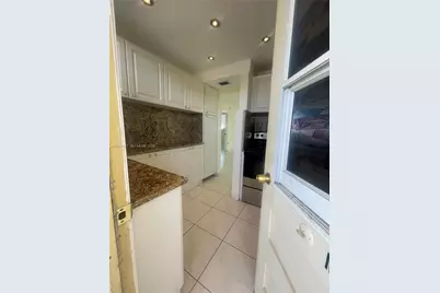 2910 Point East Dr #M511, Aventura, FL 33160 - Photo 7