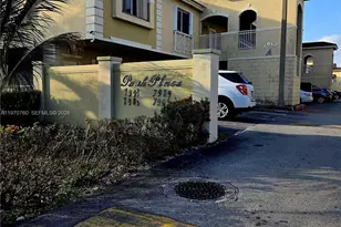 7985 NW 8th St, Miami, FL 33126 - Photo 3