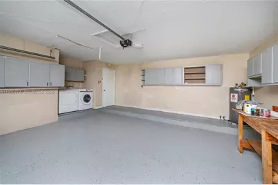 210 SW 98th Ter, Pembroke Pines, FL 33025 - Photo 11