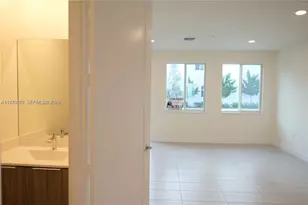 6416 NW 102nd Ct, Doral, FL 33178 - Photo 9