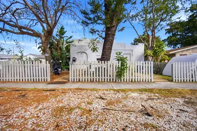 224 SW 14th St, Dania Beach, FL 33004 - Photo 1