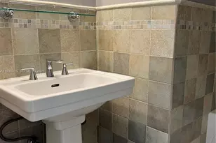 158 SW 96th Ct, Miami, FL 33174 - Photo 9