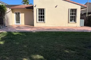 158 SW 96th Ct, Miami, FL 33174 - Photo 5