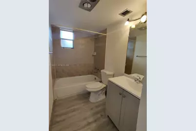 17000 NW 67th Ave #417, Hialeah, FL 33015 - Photo 7