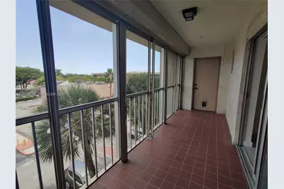 17000 NW 67th Ave #417, Hialeah, FL 33015 - Photo 13