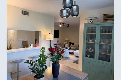 882 NW 92nd Ave #882, Plantation, FL 33324 - Photo 9