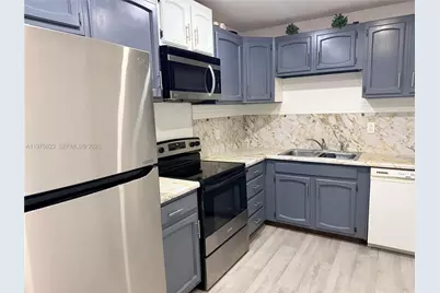1320 N 69th Way, Hollywood, FL 33024 - Photo 5