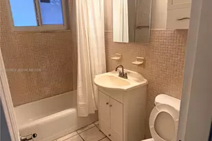 1320 N 69th Way, Hollywood, FL 33024 - Photo 11