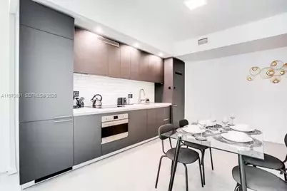 227 NE 2nd St #1909, Miami, FL 33132 - Photo 5
