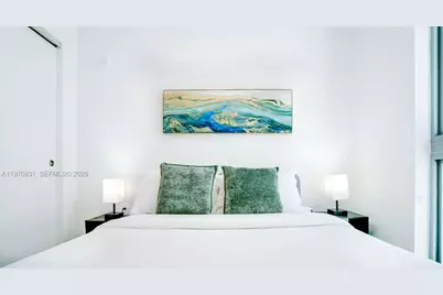 227 NE 2nd St #1909, Miami, FL 33132 - Photo 9