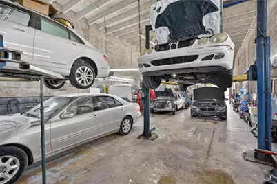 3838 Shipping Ave, Miami, FL 33146 - Photo 13