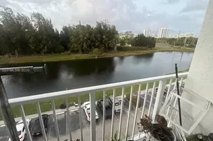 16465 NE 22nd Ave, North Miami Beach, FL 33160 - Photo 13