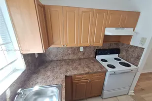 2011 Bay Dr, Miami Beach, FL 33141 - Photo 15