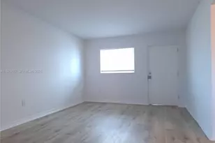 2011 Bay Dr, Miami Beach, FL 33141 - Photo 17