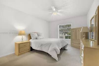 2180 NE 67th St #723, Fort Lauderdale, FL 33308 - Photo 15