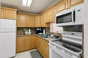 5201 NW 7th St, Miami, FL 33126 - Photo 3