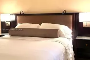 6801 Collins Ave, Miami Beach, FL 33141 - Photo 23