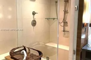 6801 Collins Ave, Miami Beach, FL 33141 - Photo 19