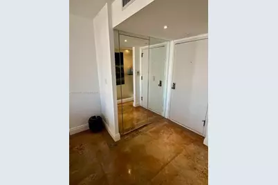 2000 Towerside Ter #1408, Miami, FL 33138 - Photo 15