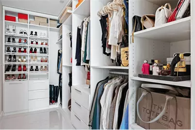 900 Biscayne Blvd #3110, Miami, FL 33132 - Photo 17