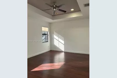 8848 NW 101st Pl, Doral, FL 33178 - Photo 13