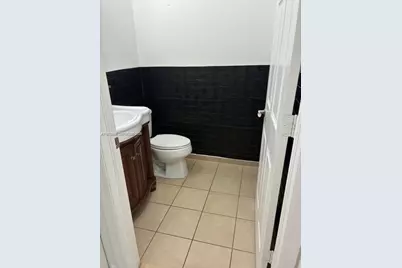 8848 NW 101st Pl, Doral, FL 33178 - Photo 11