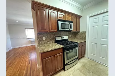 35 Antilla Ave #10, Coral Gables, FL 33134 - Photo 9