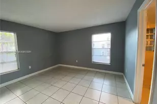 1735 W 60th St, Hialeah, FL 33012 - Photo 17