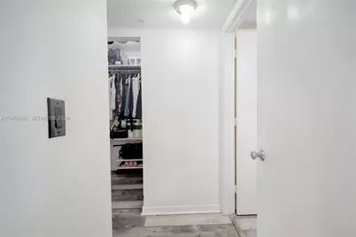 2721 Ocean Club Blvd #303, Hollywood, FL 33019 - Photo 15