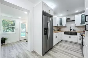 5345 Avon Ct, Orlando, FL 32807 - Photo 5