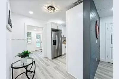 5345 Avon Court, Orlando, FL 32807 - Photo 3