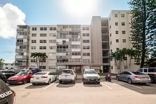 16450 Miami Dr, North Miami Beach, FL 33162 - Photo 29