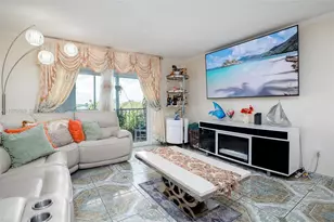 16450 Miami Dr, North Miami Beach, FL 33162 - Photo 7