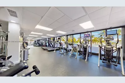 10185 Collins Ave #1402, Bal Harbour, FL 33154 - Photo 21