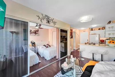 710 Washington Ave #315, Miami Beach, FL 33139 - Photo 9