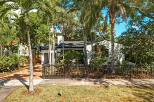751 NE 80th St, Miami, FL 33138 - Photo 45