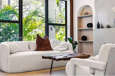 751 NE 80th St, Miami, FL 33138 - Photo 5