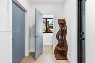 751 NE 80th St, Miami, FL 33138 - Photo 23