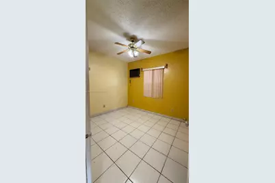 309 E 18th St, Hialeah, FL 33010 - Photo 7
