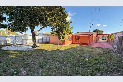 309 E 18th St, Hialeah, FL 33010 - Photo 15