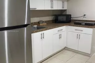 861 E 14th St, Hialeah, FL 33010 - Photo 5