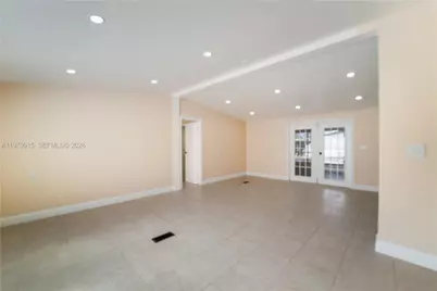730 NW 214th Ave, Pembroke Pines, FL 33029 - Photo 7